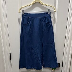HALARA Deep blue Midi Skirt with Front Pockets